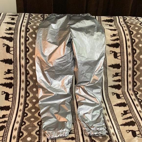 Fashion Nova silver “Warning” sweats xs/s - Picture 6 of 6